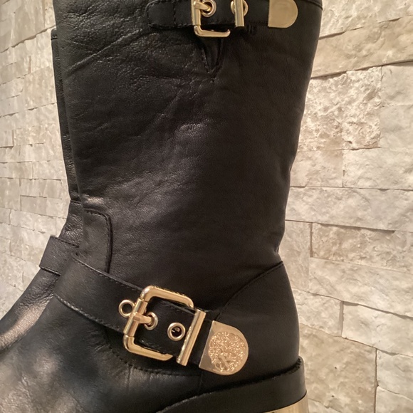 Vince Camuto Winchell Black Leather Moto Boots - Picture 5 of 14